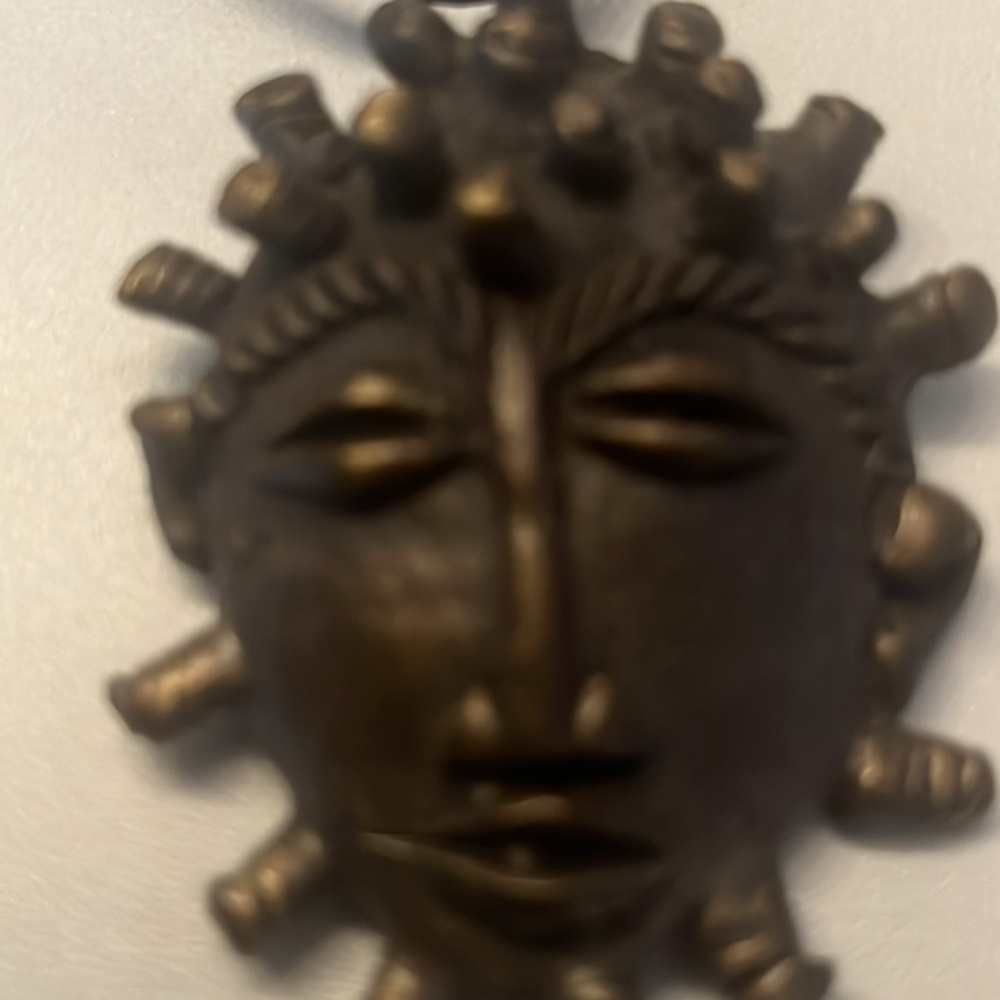 African mask pendant